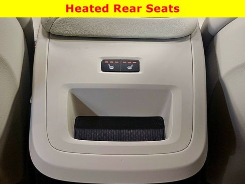 Used 2024 Volvo XC60 T8 Ultimate w/ Climate Package image 33