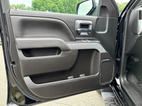 Used 2018 Chevrolet Silverado 1500 LTZ Z71 AWD/4WD image 9