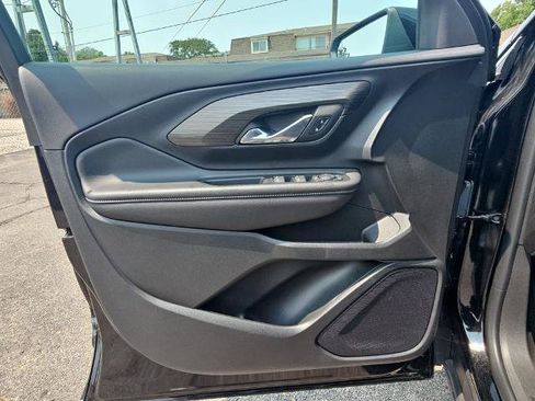 Used 2023 GMC Terrain SLE w/ Driver Convenience Package FWD image 25