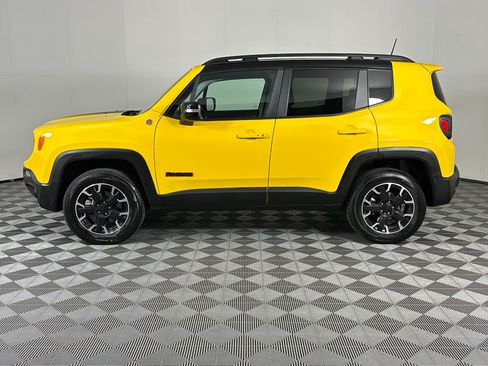 Used 2023 Jeep Renegade Trailhawk image 14