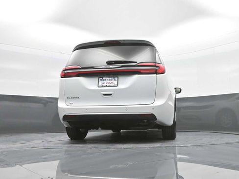 Used 2023 Chrysler Pacifica Touring-L FWD image 41