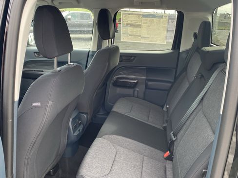 New 2025 Ford Maverick XLT w/ XLT Luxury Package image 11