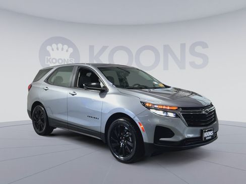 Used 2023 Chevrolet Equinox LS w/ Midnight Edition FWD image 2