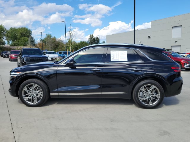 Used 2025 Genesis GV70 2.5T AWD/4WD image 2