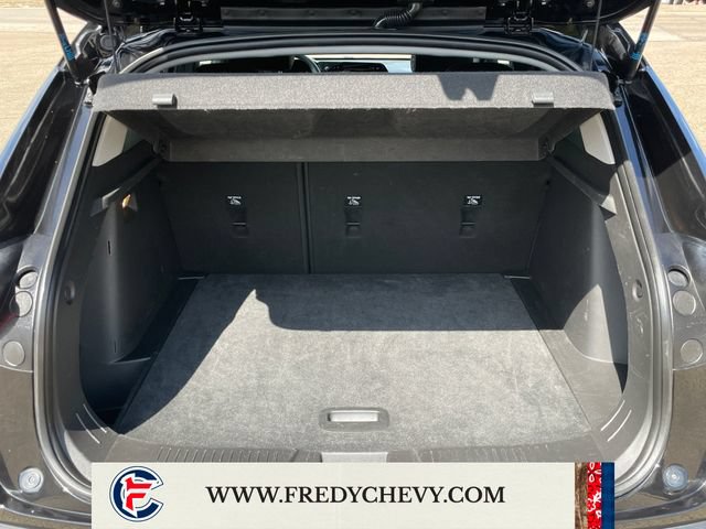 Used 2025 Chevrolet Trax LT FWD image 25