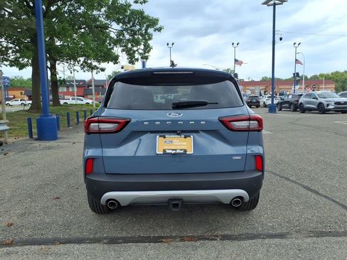 Used 2024 Ford Escape SE w/ PHEV Premium Package FWD image 8