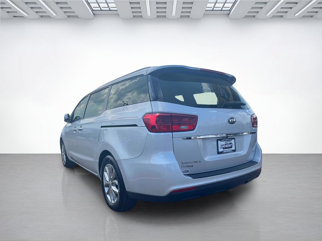 Used 2019 Kia Sedona EX w/ Paint Protection Package FWD image 3