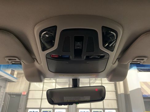 Certified 2022 Subaru Outback Limited image 26