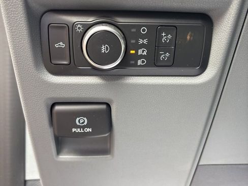 Used 2022 Ford F150 XLT w/ Equipment Group 302A High AWD/4WD image 14