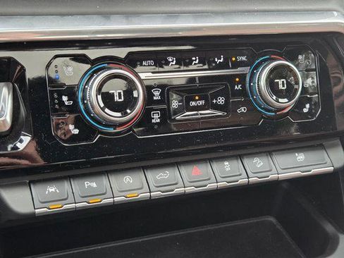 Used 2023 GMC Sierra 1500 Denali Ultimate image 41