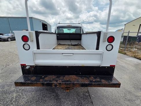 Used 2016 Ford F250 XL AWD/4WD image 3