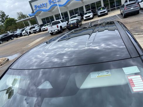 Used 2023 Nissan Rogue SV FWD image 28