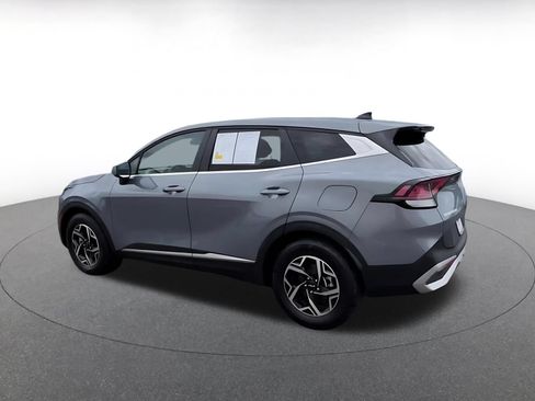 Used 2025 Kia Sportage LX FWD image 10