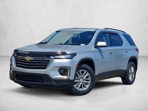 Used 2022 Chevrolet Traverse LT FWD image 4