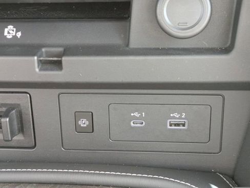 Used 2023 Nissan Armada Platinum w/ Captain's Chairs Package AWD/4WD image 30