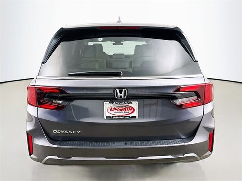 Certified 2025 Honda Odyssey EX-L image 21