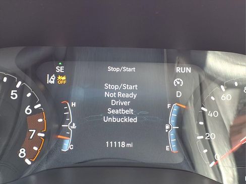 Used 2025 Jeep Compass Latitude w/ Altitude Special Edition image 30