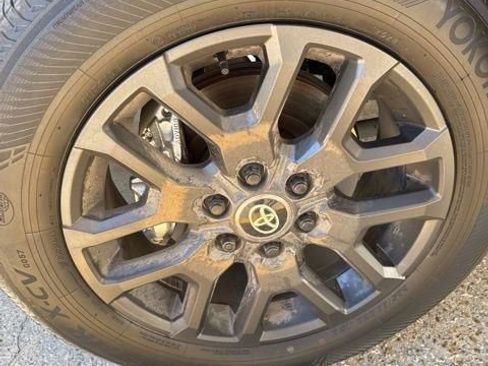 Used 2025 Toyota Tundra Platinum image 11