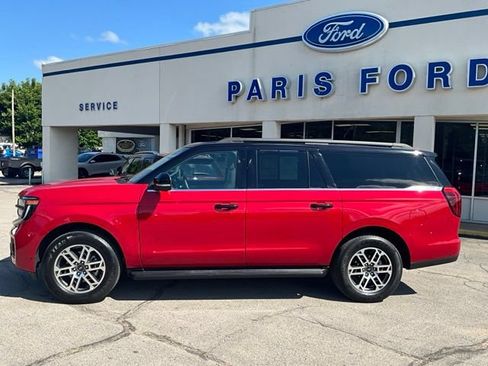 Used 2025 Ford Expedition Max Active RWD image 2