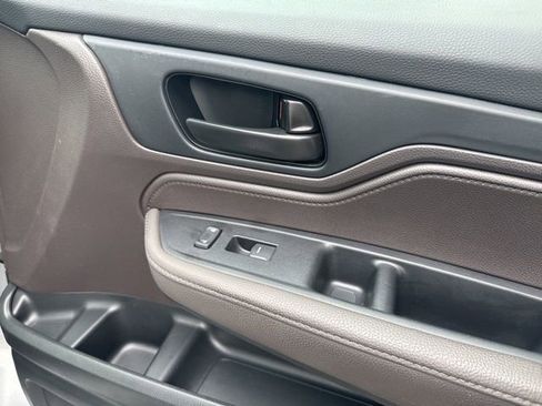 Used 2023 Honda Odyssey EX-L image 21