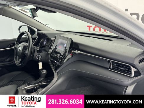 Used 2024 Toyota Camry SE FWD image 21