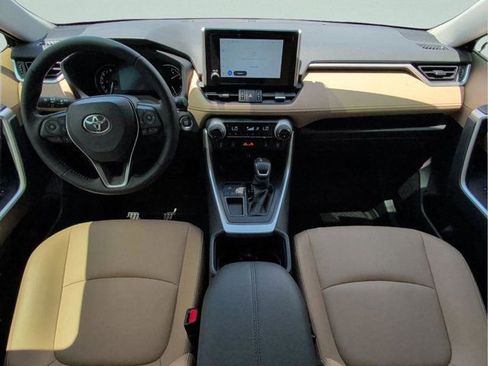 Used 2025 Toyota RAV4 XLE Premium w/ Weather Package FWD image 15