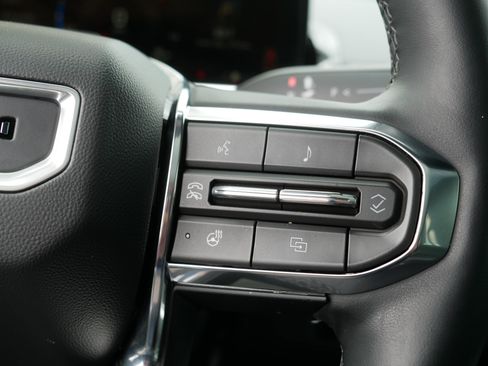 Used 2025 GMC Sierra EV Denali AWD/4WD image 29