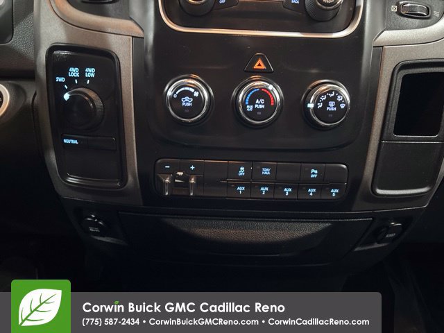 Used 2014 RAM 2500 Tradesman w/ Chrome Appearance Group AWD/4WD image 23