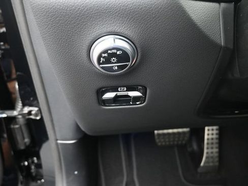 Used 2026 Mercedes-Benz GLC 300 image 16