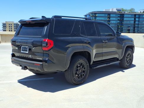 Used 2025 Toyota 4Runner TRD Off-Road Premium AWD/4WD image 6