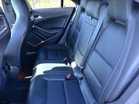 Used 2017 Mercedes-Benz CLA 250 4MATIC image 19