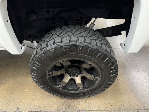 Used 2019 Chevrolet Silverado 2500 High Country w/ Duramax Plus Package image 9