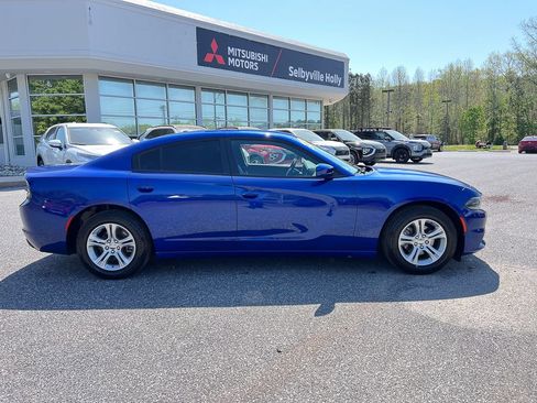 Used 2021 Dodge Charger SXT w/ Leather Interior Group RWD image 6