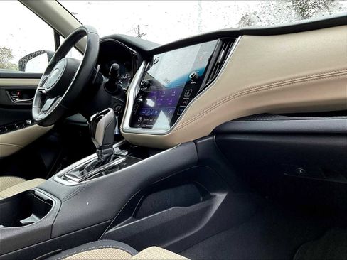 Used 2022 Subaru Outback Premium image 14