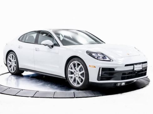 Certified 2024 Porsche Panamera 4 image 9