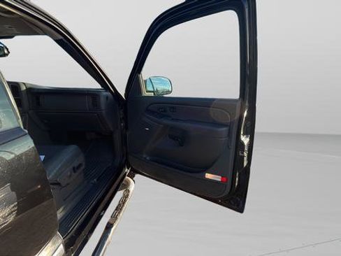 Used 2005 GMC Sierra 1500 SLT w/ Light Duty Power Package image 25