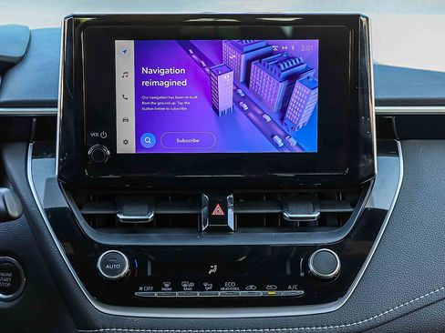 Used 2024 Toyota Corolla SE FWD image 11