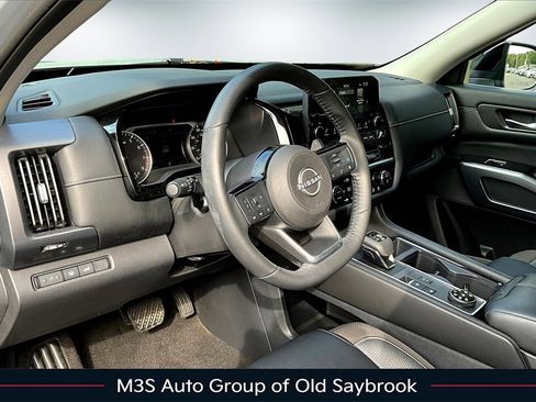 Certified 2022 Nissan Pathfinder SL image 16