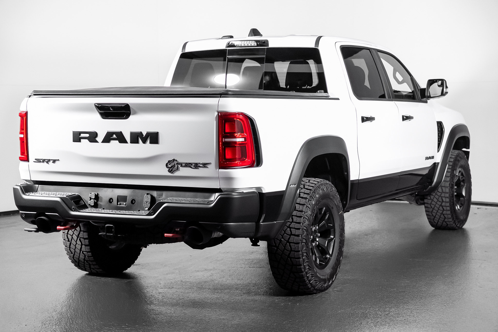 Used 2027 RAM 1500 4x4 Crew Cab image 31