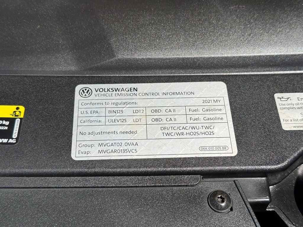 Used 2021 Volkswagen Atlas Cross Sport SE AWD/4WD image 25