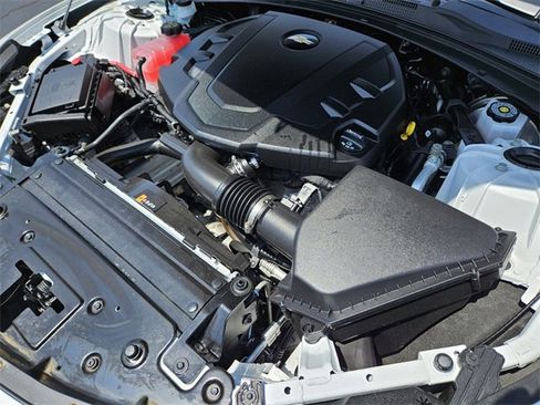 Used 2019 Chevrolet Camaro LT w/ RS Package image 17