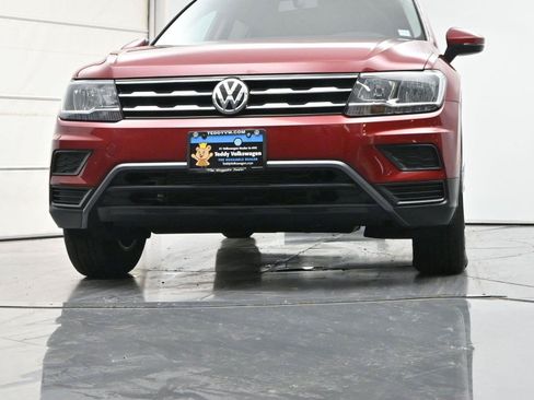 Used 2019 Volkswagen Tiguan S w/ Driver Assistance Package AWD/4WD image 27