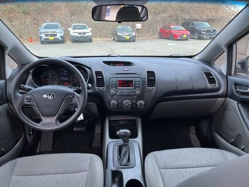 Used 2015 Kia Forte LX image 11