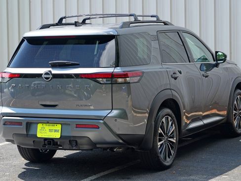 Used 2026 Nissan Pathfinder Platinum FWD image 56