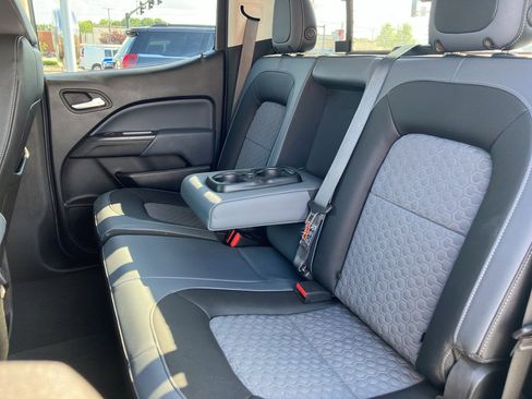Used 2019 Chevrolet Colorado Z71 AWD/4WD image 31