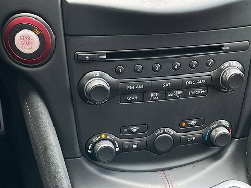 Used 2016 Nissan 370Z NISMO image 33