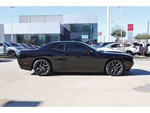 Used 2020 Dodge Challenger R/T w/ Blacktop Package image 7