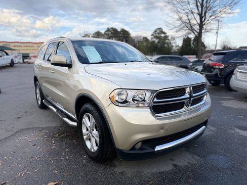 Used 2012 Dodge Durango SXT image 3