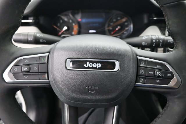 Used 2023 Jeep Compass Limited AWD/4WD image 11