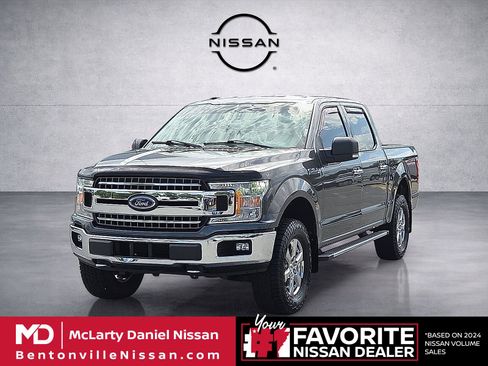 Used 2018 Ford F150 XLT w/ Equipment Group 302A Luxury AWD/4WD image 2